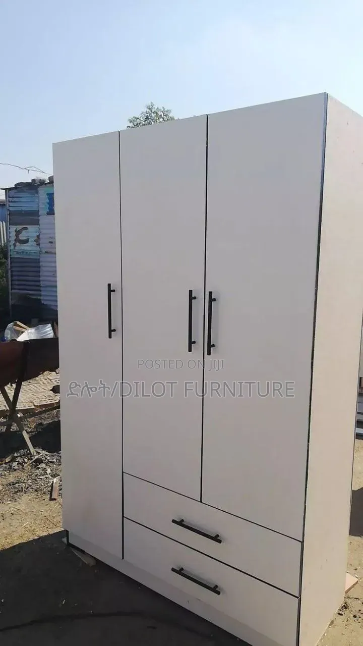 High Quality Cup Board With MDF