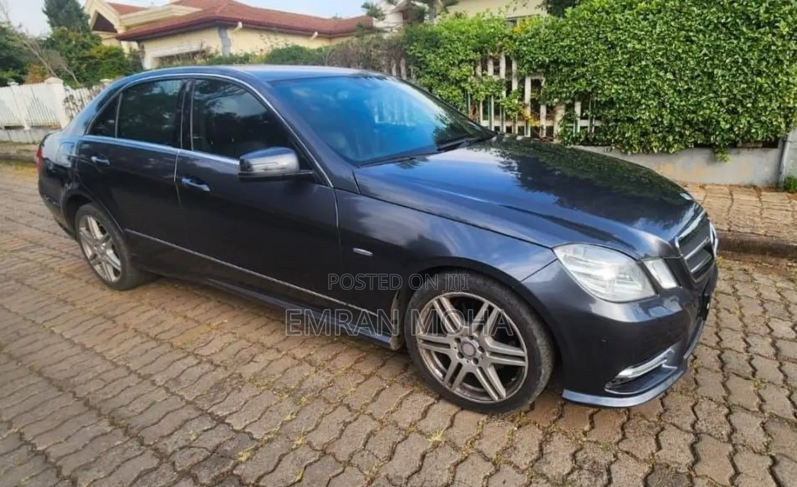Mercedes-Benz E200 2013 Gray