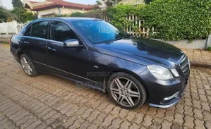 Mercedes-Benz E200 2013 Gray