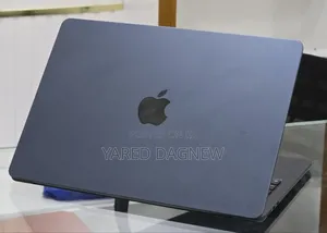 New Laptop Apple MacBook Air 2025 M4 13-inch 16GB Apple M4 SSD 256GB