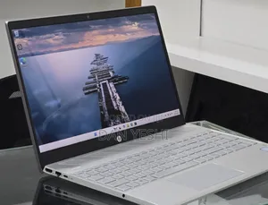 New Laptop HP Pavilion 15 8GB Intel Core i7 SSD 256GB