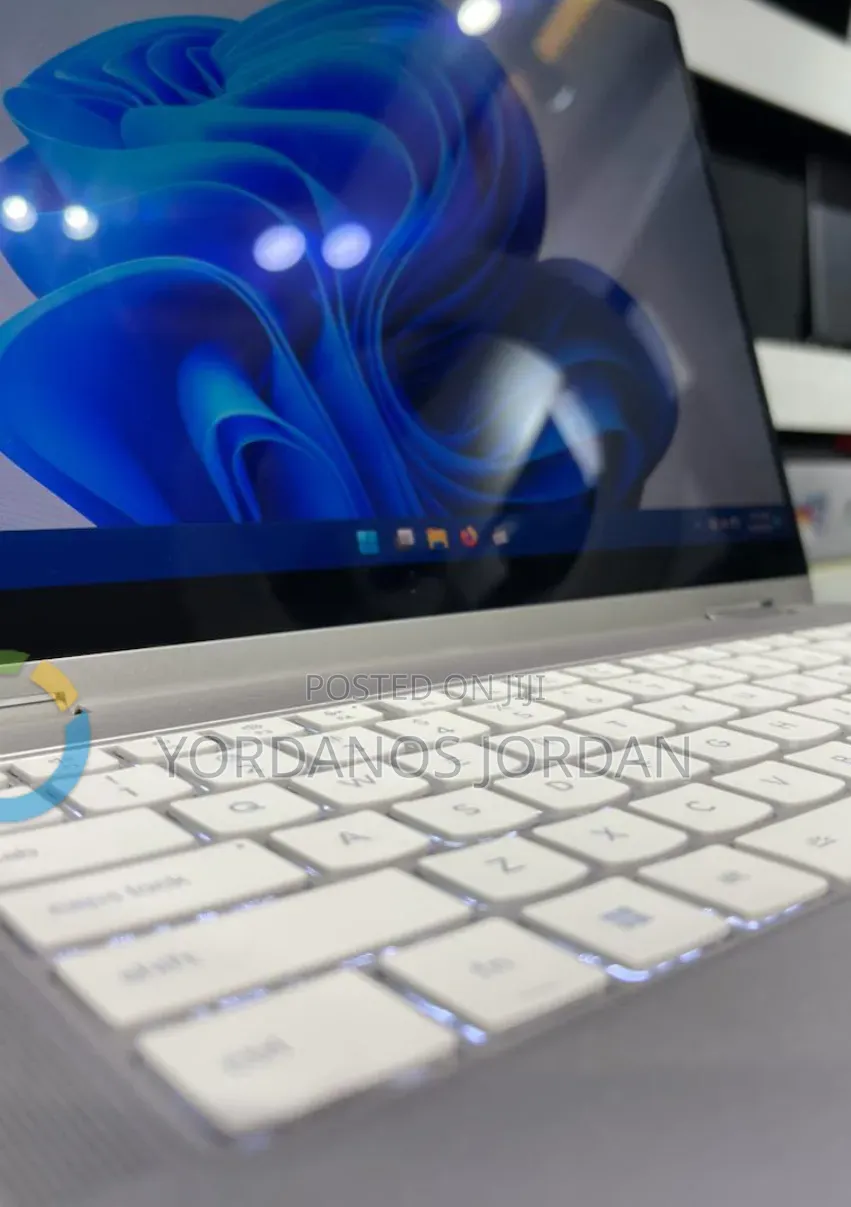 New Laptop Lenovo Yoga 2 16GB AMD Ryzen 5 SSD 512GB