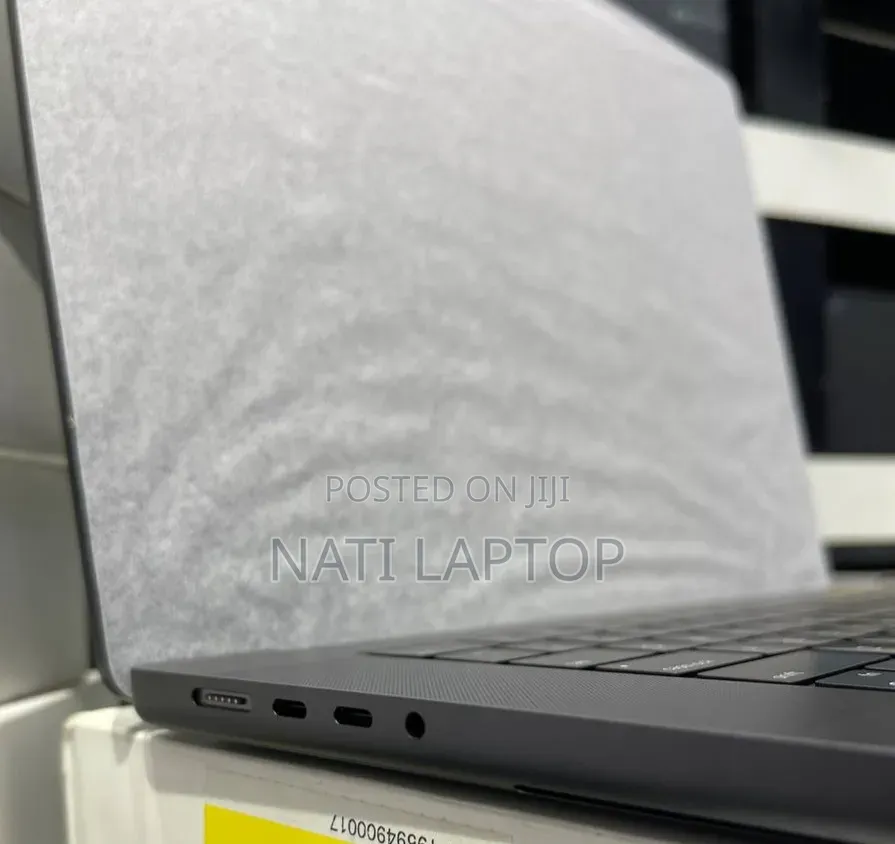 New Apple MacBook Pro 2023 M3 Max 16-inch 36GB Apple M3 Max SSD 1T