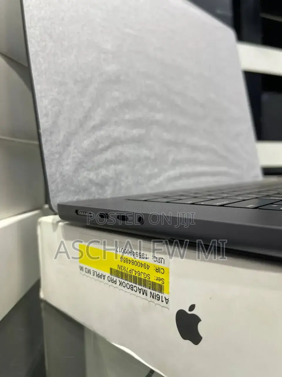 New Apple MacBook Pro 2023 M3 Max 16-inch 36GB Apple M3 Max SSD 1T