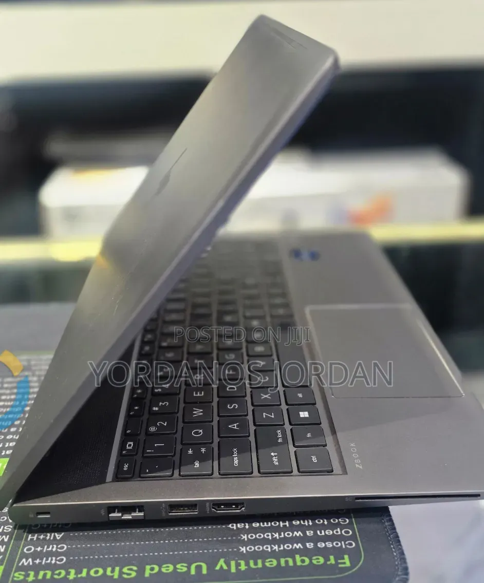New Laptop HP ZBook 15 16GB Intel Core i7 SSD 512GB