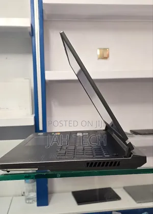 New Laptop Asus ROG Strix G17 16GB AMD Ryzen 9 SSD 1T