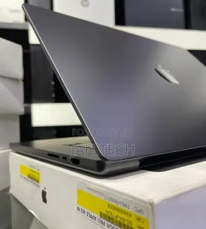 New Apple MacBook Pro 2023 M3 Max 16-inch 36GB Apple M3 Max SSD 1T