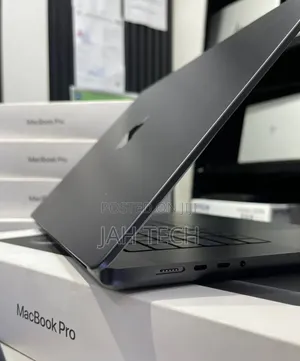 New Apple MacBook Pro 2023 M3 Max 16-inch 36GB Apple M3 Max SSD 1T