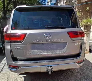Toyota Land Cruiser 2023 Gray