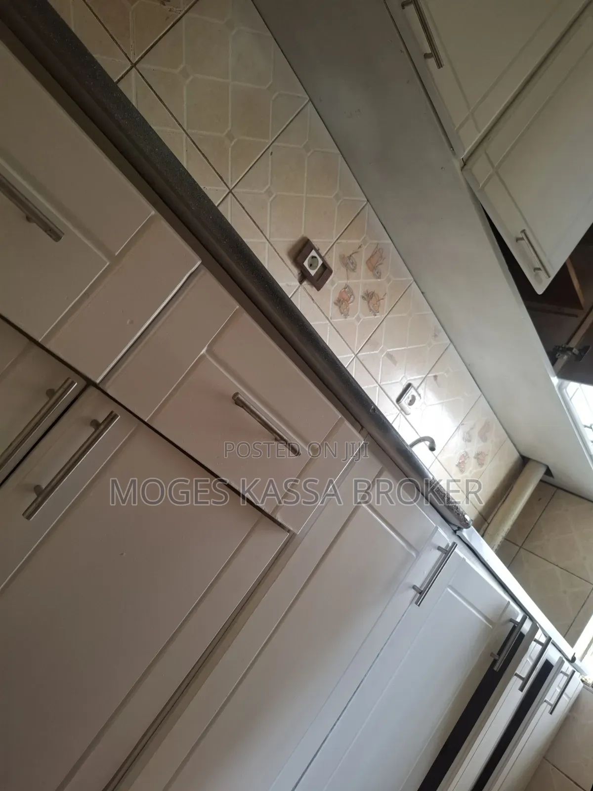 2bdrm Condo in አያት 49, Yeka for sale
