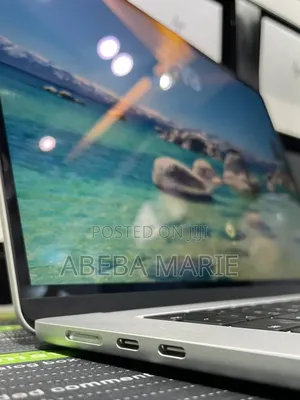 New Laptop Apple MacBook Air 2025 M4 15-inch 16GB Apple M4 SSD 512GB