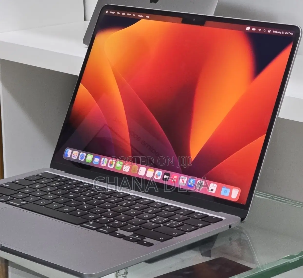 New Laptop Apple MacBook Air 2022 M2 8GB Apple M2 SSD 256GB