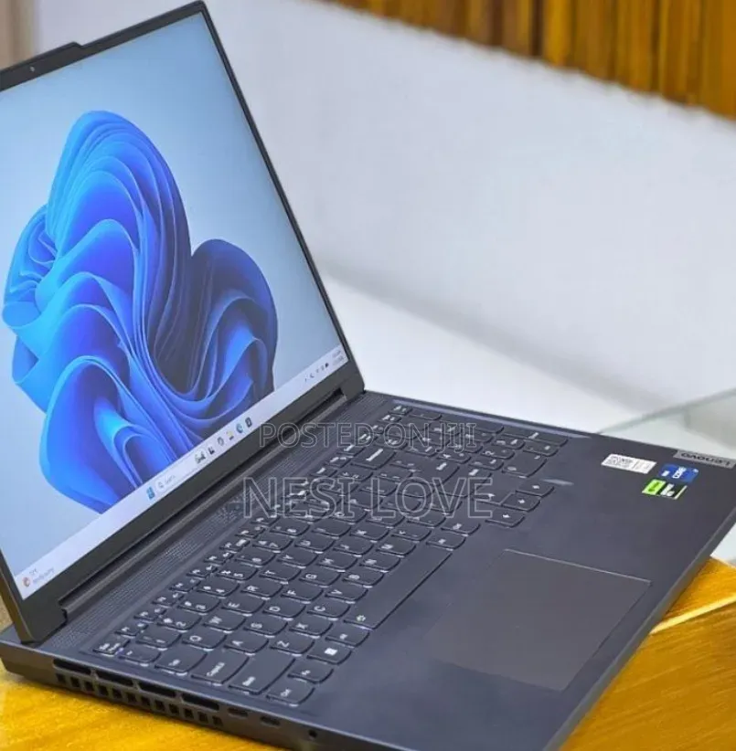 New Lenovo Legion Y7000P IRX9 Gaming Laptop 16GB Intel Core i7 SSD 1T
