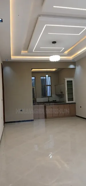 4bdrm Villa in Akaky Kaliti for sale
