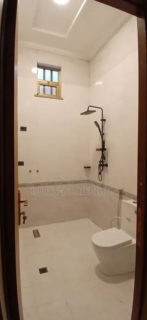 4bdrm Villa in Akaky Kaliti for sale
