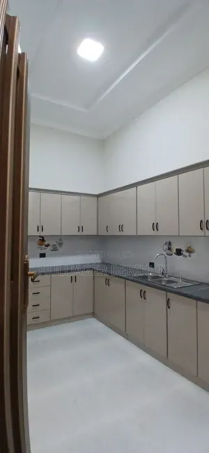 4bdrm Villa in Akaky Kaliti for sale