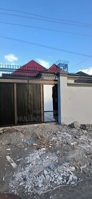 4bdrm Villa in Akaky Kaliti for sale