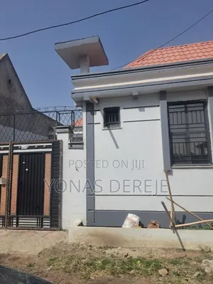 Furnished 5bdrm House in ዱከም, East Shewa for sale