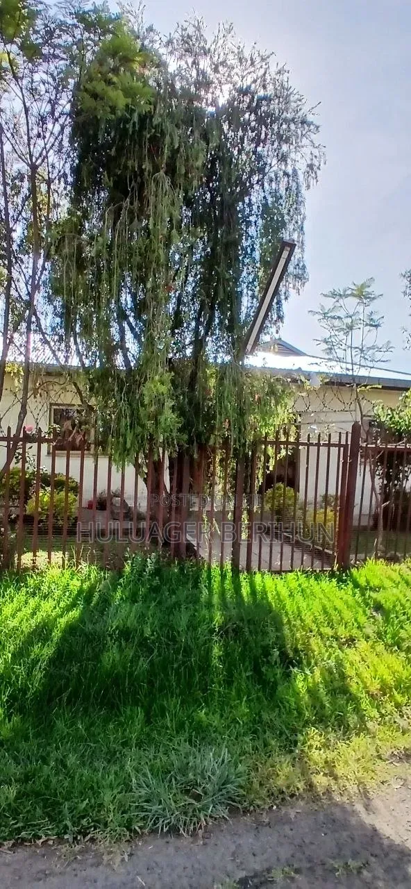 3bdrm Villa in Akaky Kaliti for sale