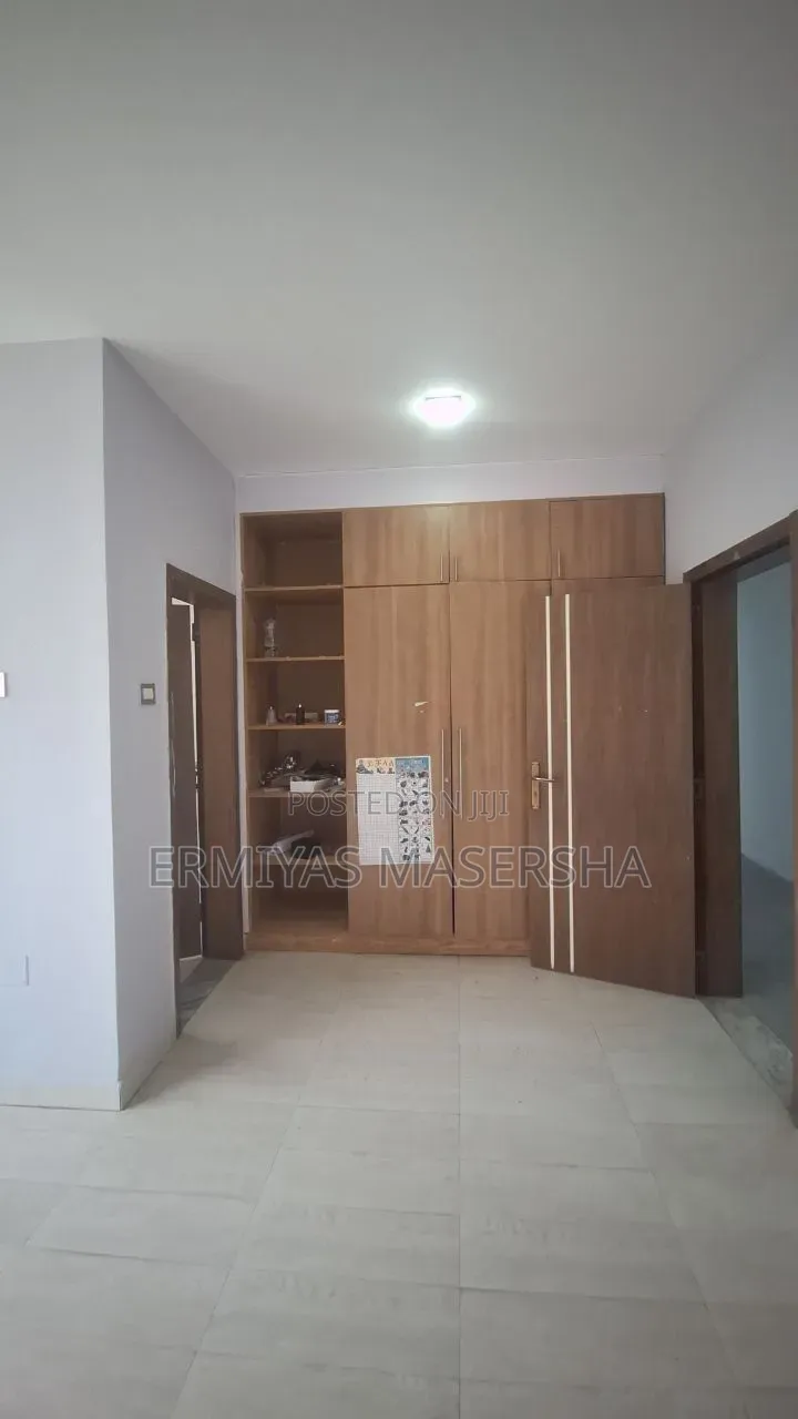 Furnished 7bdrm House in Yeka for sale