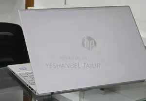 New Laptop HP Pavilion 15 8GB Intel Core i7 SSD 256GB