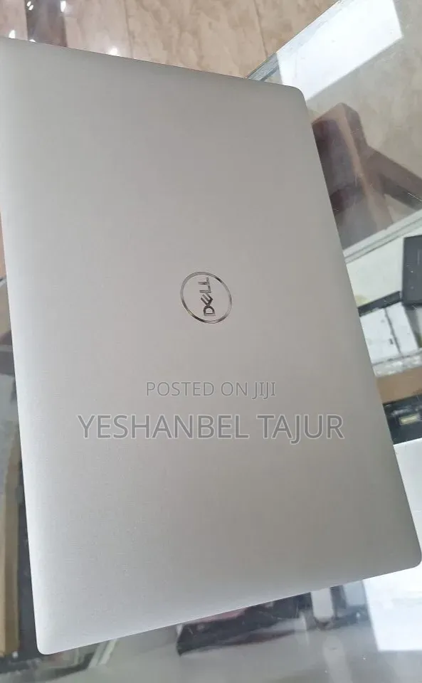 New Laptop Dell XPS 15 16GB Intel Core i7 SSD 512GB
