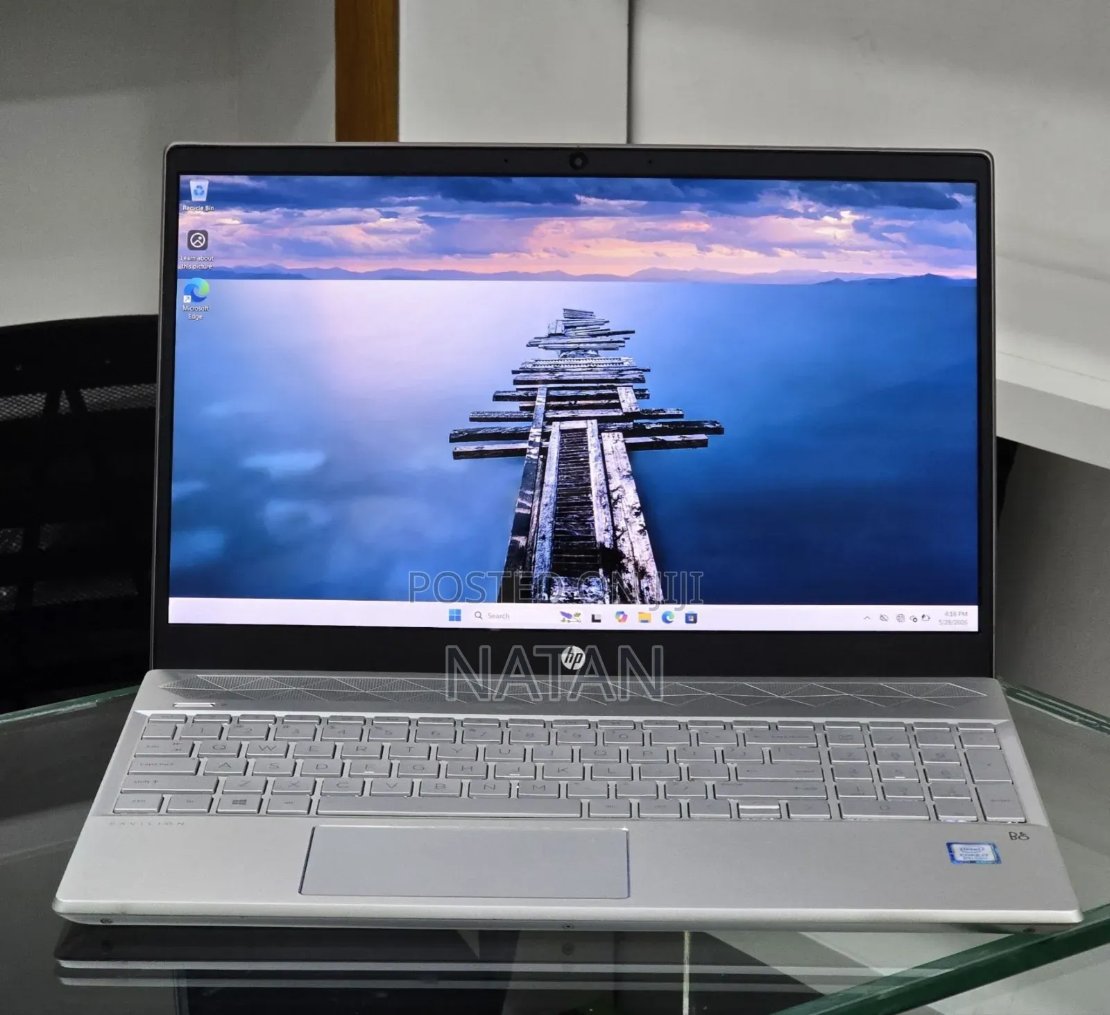 New Laptop HP Pavilion 10 8GB Intel Core i7 SSD 256GB