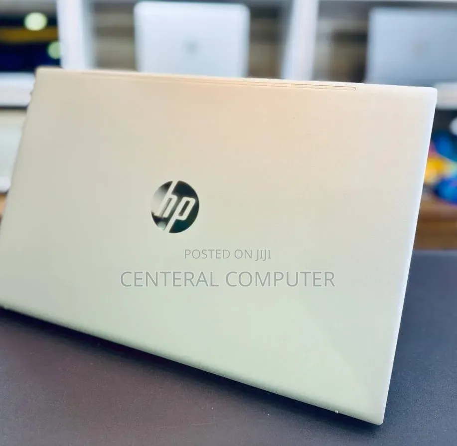 New Laptop HP Pavilion 15-cs3063cl 16GB Intel Core i7 SSD 512GB