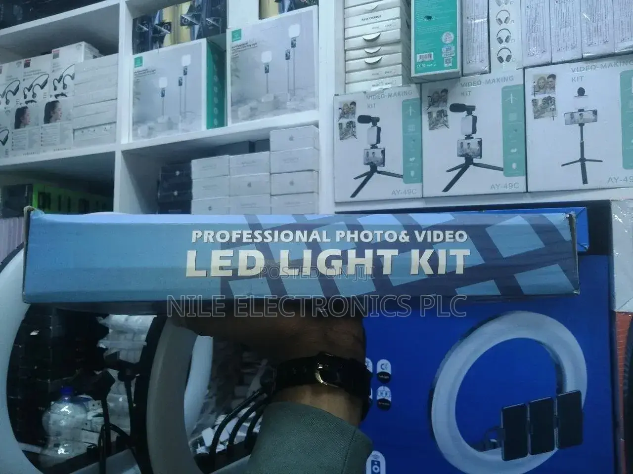 Pro Led 600 Professional Photo Video Led Light Kit