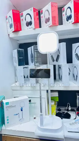 Multifunctional Live Show Led Ring Light With Model Us-zb240.