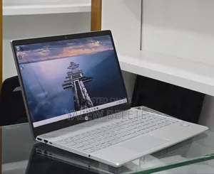 New Laptop HP Pavilion 15 8GB Intel Core i7 SSD 256GB