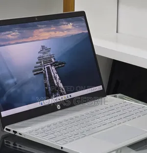 New Laptop HP Pavilion 15 8GB Intel Core i7 SSD 256GB