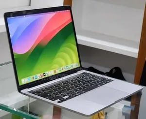 New Laptop Apple MacBook Pro 8GB Intel Core i5 SSD 512GB