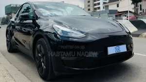 Tesla Model Y 2023 Black