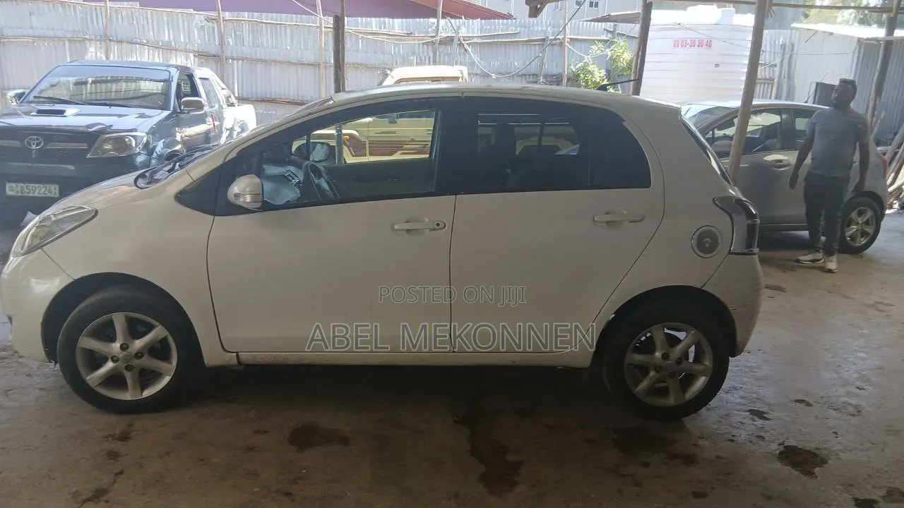 Toyota Yaris 2008 White