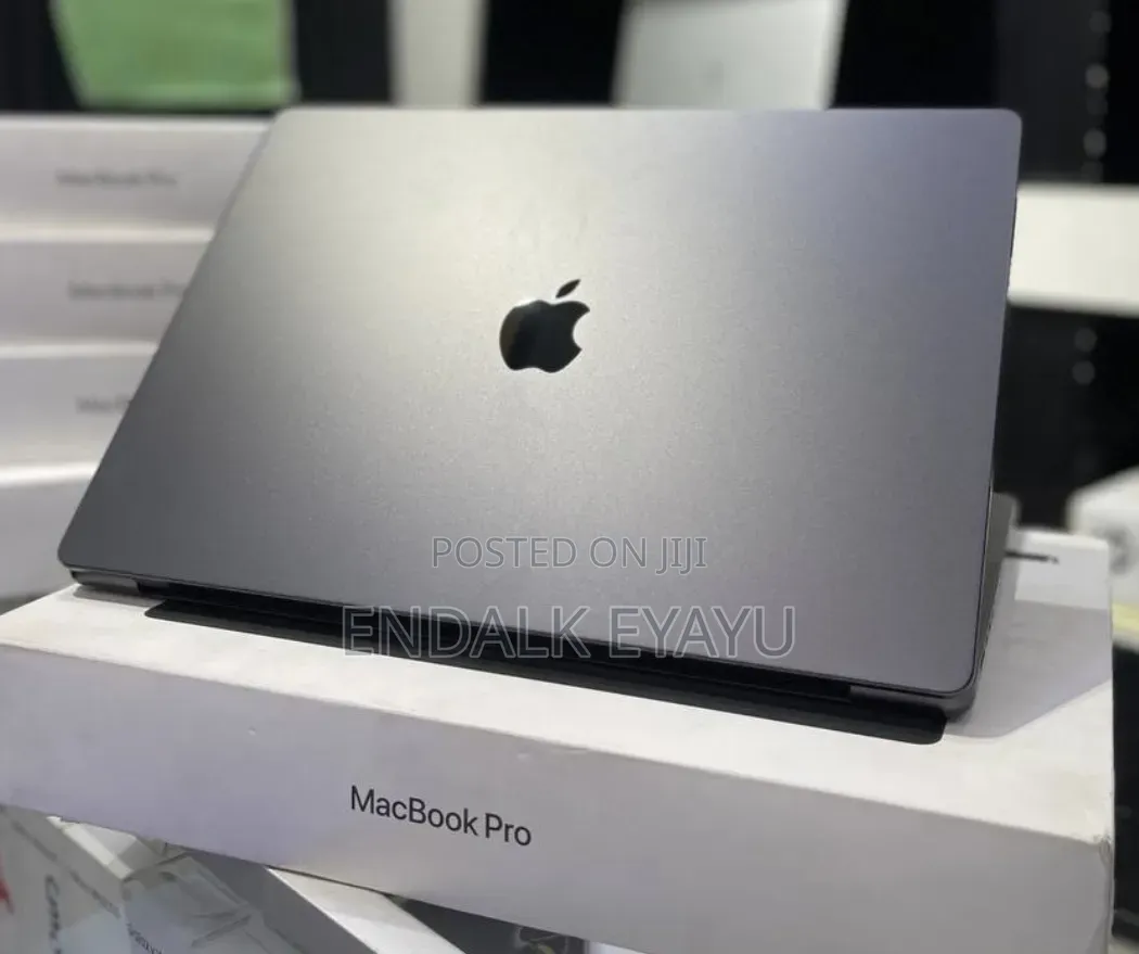 New Apple MacBook Pro 2024 M3 Max 16-inch 36GB Apple M3 Max SSD 1T