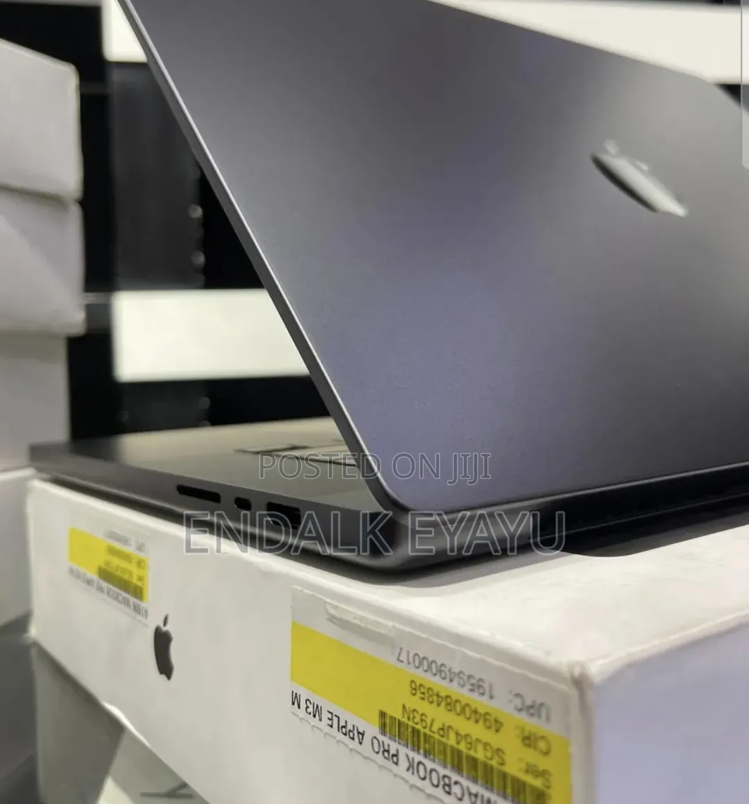 New Apple MacBook Pro 2024 M3 Max 16-inch 36GB Apple M3 Max SSD 1T