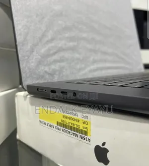New Apple MacBook Pro 2024 M3 Max 16-inch 36GB Apple M3 Max SSD 1T