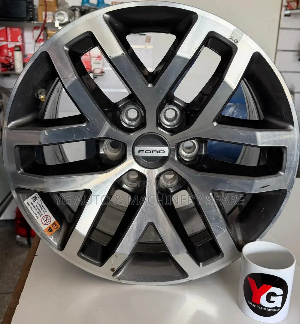 Ford F-150 Lariat Raptor 17" Original Rim With TPMS Bluetooth Sensor