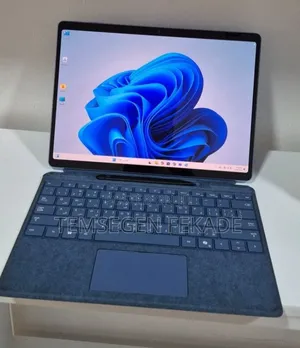 New Microsoft Surface Pro 11th Edition, a Copilot+ PC 16GB SSD 512GB