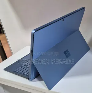 New Microsoft Surface Pro 11th Edition, a Copilot+ PC 16GB SSD 512GB