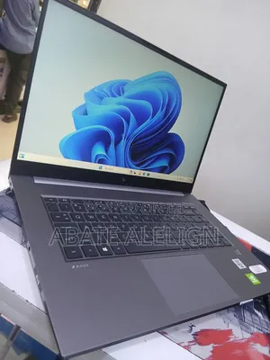 New Laptop HP Zbook Studio G7 16GB Intel Core i7 SSD 512GB