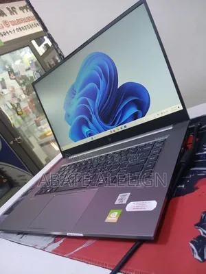 New Laptop HP Zbook Studio G7 16GB Intel Core i7 SSD 512GB