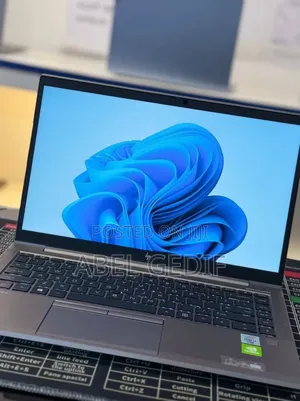 New Laptop HP Zbook Studio G7 32GB Intel Core i7 SSD 512GB
