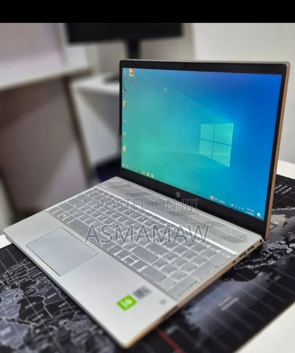 New Laptop HP Pavilion 15 8GB Intel Core i5 SSD 256GB