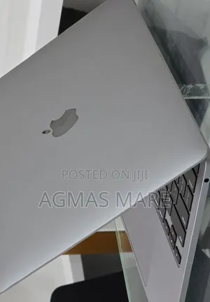 New Laptop Apple MacBook Pro 2020 M1 8GB Apple M1 SSD 512GB
