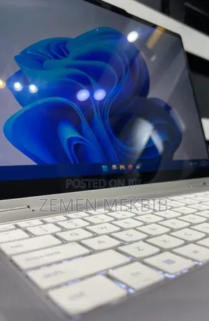 New Laptop Lenovo 16GB AMD Ryzen 5 SSD 512GB