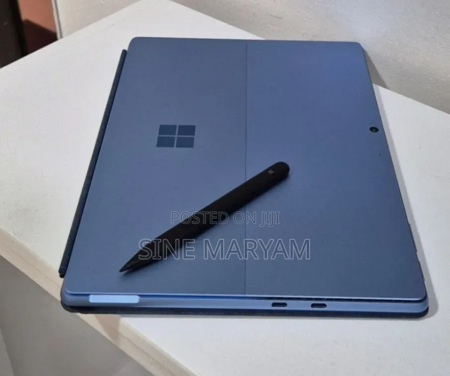 New Microsoft Surface Pro 11th Edition, a Copilot+ PC 16GB SSD 512GB
