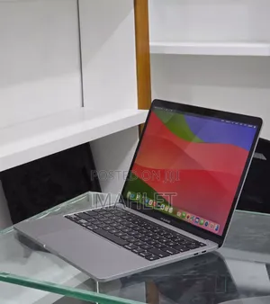 New Laptop Apple MacBook Pro 2020 8GB Intel Core i7 SSD 512GB
