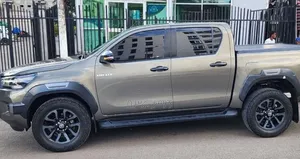 Toyota Hilux Revo Double Cab Deisel 2.4 AWD 2021 Brown